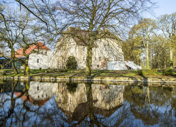 Kasteel mellenthin op het eiland usedom (Duitsland). — Stockfoto