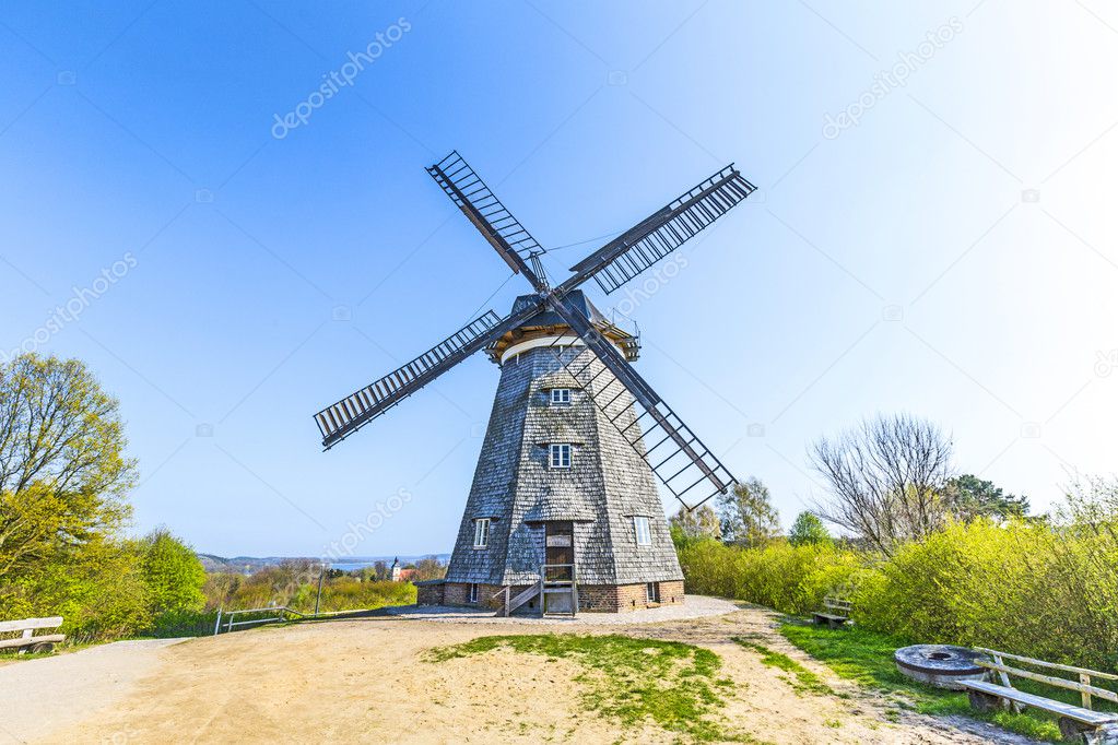  Dutch windmill in Benz 