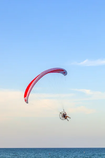 Yamaçparaşütü hava — Stok fotoğraf