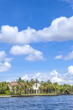 fort Lauderdale kanaldan güzel evler göster