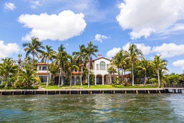 fort Lauderdale kanaldan güzel evler göster