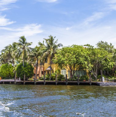 fort Lauderdale kanaldan güzel evler göster