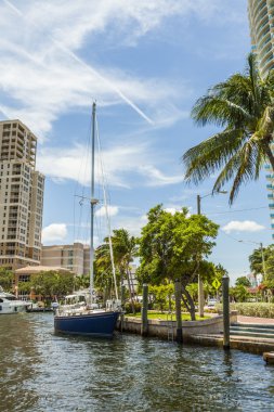 fort Lauderdale kanaldan güzel evler göster
