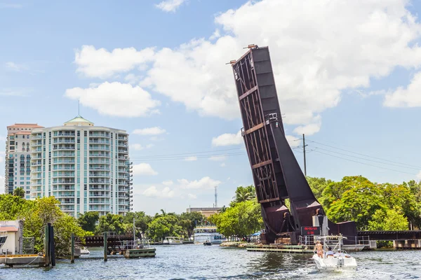 Ponte levatoio aperto a Fort Lauderdale — Foto Stock