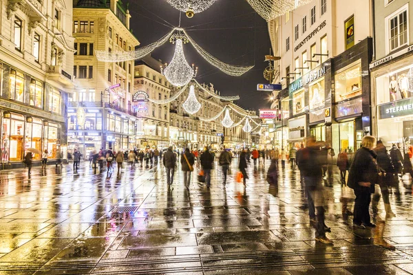 Famosa calle Graben por la noche — Foto de Stock