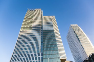 Frankfurt'taki otel ve ofis Kulesi jumeirah'ın