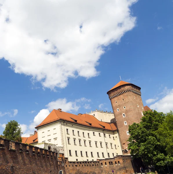 Wawelslottet solig dag i krakow — Stockfoto