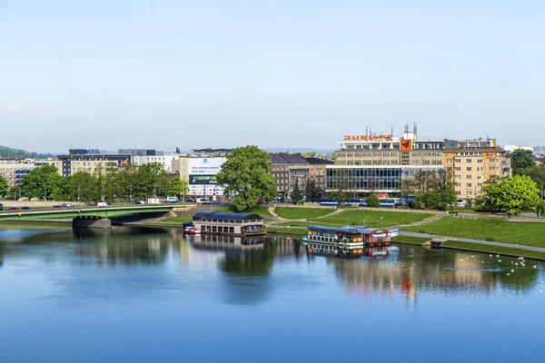 Flygfoto över floden Vistula med morgon-gamla staden o — Stockfoto