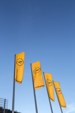 lufthansa simgesi olan Lufthansa bayrağı
