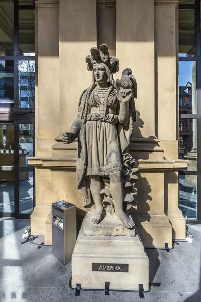 Άγαλμα στο την Φρανκφούρτη απόθεμα Αμερική — Φωτογραφία Αρχείου