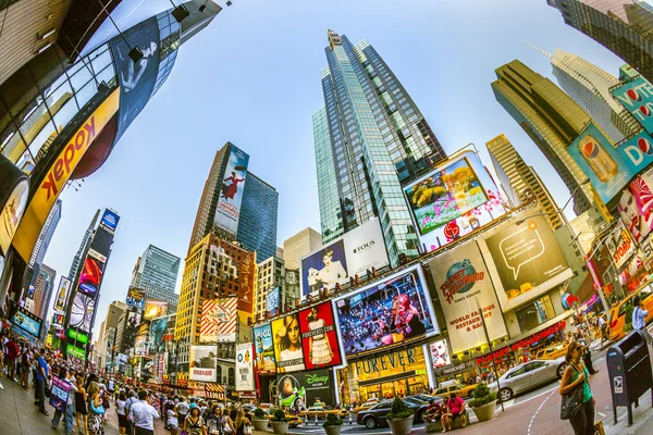 Times Square é um símbolo da cidade de Nova Iorque — Fotografia de Stock