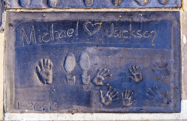 在好莱坞大道的迈克尔 · 杰克逊手印 — 图库照片