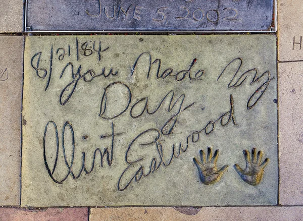 Clint Eastwoods handprints in Hollywood Boulevard in the concret — Stock Photo, Image