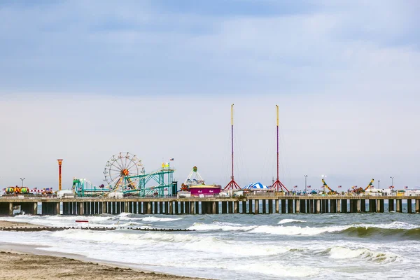 Parque de diversões em Steel Pier Atlantic City, NJ — Fotografia de Stock