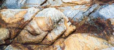 güzel desen taş at coast