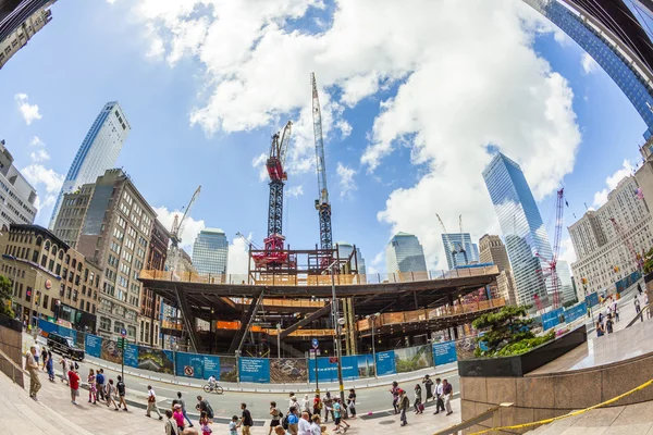 Människor på byggplatsen av ground zero på manhattan, ny yor — Stockfoto