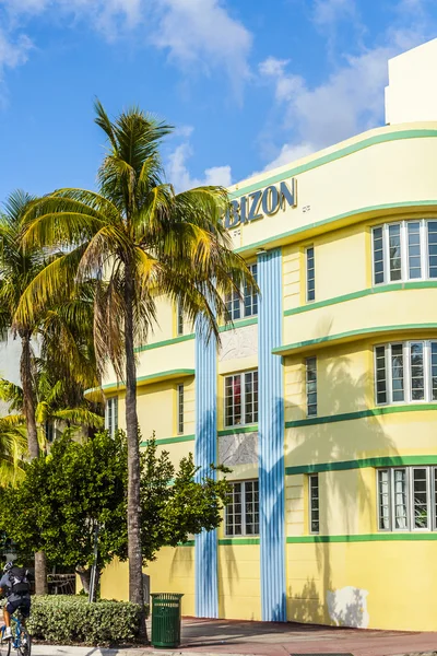 Barbizonská hotel v ocean drive v miami beach — Stock fotografie