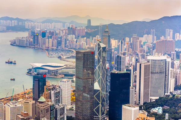 Skyline panorámico de la ciudad de Hong Kong desde el pico — Foto de Stock