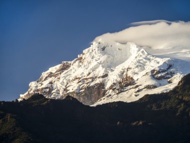 kar maskeli antisana volkan, ecuador