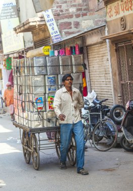  adam mal jodhpur dar yollar aracılığıyla taşımaları