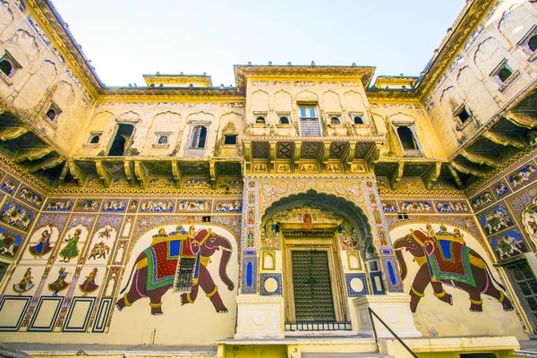 Schöne alte haveli in mandawa, rajasthan, indien — Stockfoto