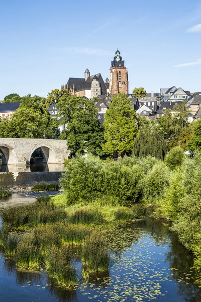 Oude lahn-brug en weergave naar wetzlar dome — Stockfoto