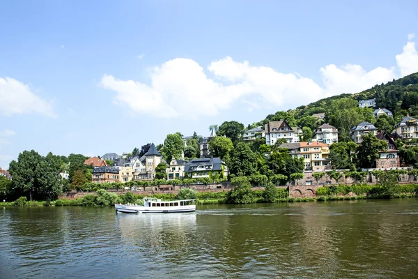 Navio de cruzeiro no rio Neckar — Fotografia de Stock