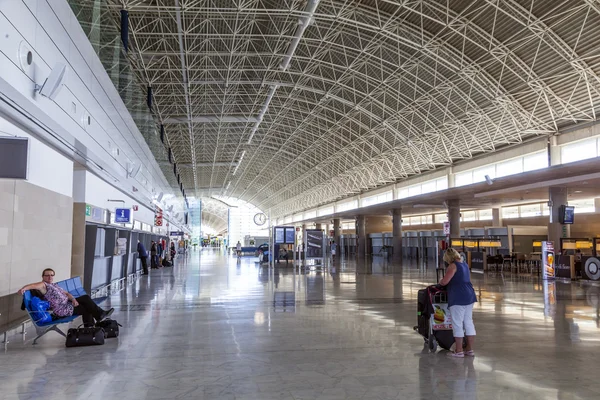 A fuerteventura repülőtér érkezési csarnok — Stock Fotó