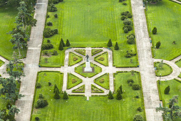 public park in Baton Rouge with historic  Huey Long statue 