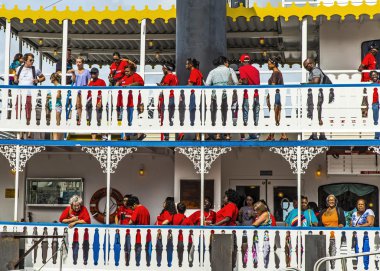 ünlü missisippi paddlewheeler creola kraliçesi