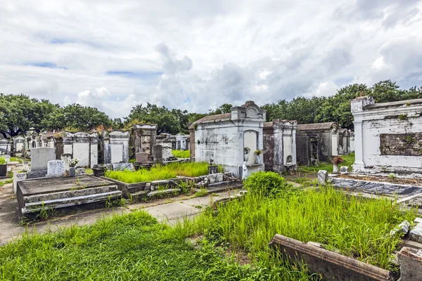 Cementerio de Lafayette en Nueva Orleans con lápidas históricas — Foto de Stock