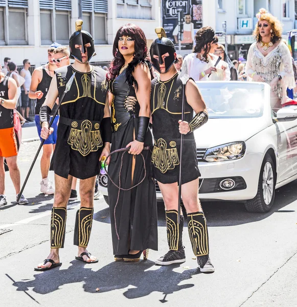 People at christopher street day in Frankfurt — Stock Photo, Image