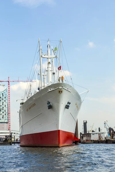 MS Cap San Diego in the port of Hamburg — Stock Photo, Image