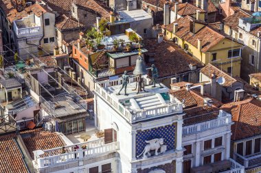 San marco Venedik yer ünlü Saat Kulesi için görüntüleme