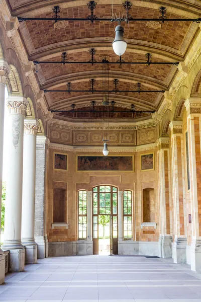 Trinkhalle, pumphus i spaanläggningen kurhaus i baden-baden — Stockfoto