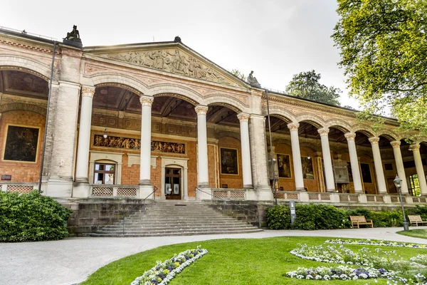 Trinkhalle, casa de bombas en el complejo de spa Kurhaus en Baden-Baden — Foto de Stock