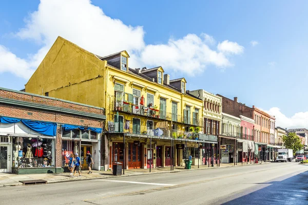 Historisk byggnad i de franska kvarteren i new orleans — Stockfoto