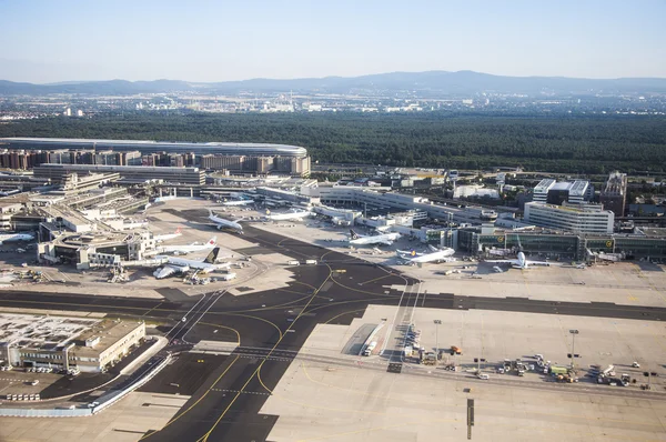 Terminal 1 in sunrise in Frankfurt — Stock Photo, Image