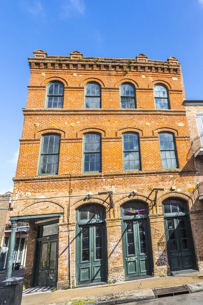 Historisch gebouw in de Franse wijk — Stockfoto