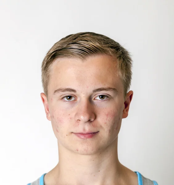 Portrait of a positive adolescent boy in puberty — Stock Photo, Image