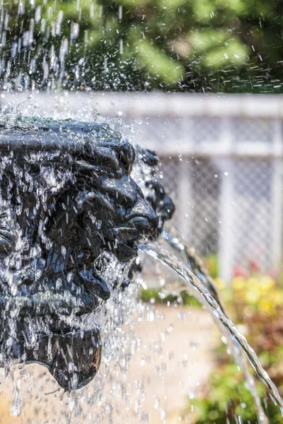Detail of fountain at public park in Bellingraths gardens — Stock Photo, Image