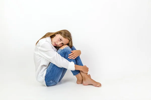 Bonito atraente jovem menina — Fotografia de Stock