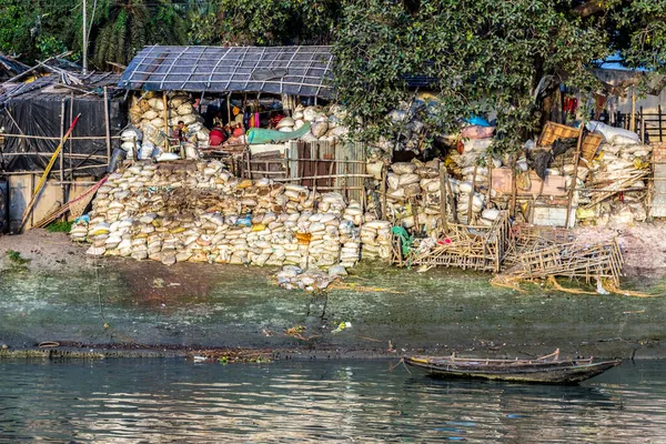 Kalküta Hindistan Nisan 2013 Ganj Nehri Ndeki Evlerinde Yaşayan Insanlar — Stok fotoğraf