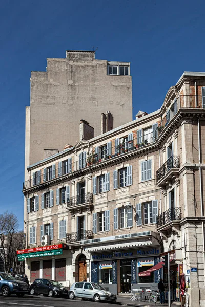 Marseille Frankrike April 2015 Gammal Byggnad Med Restaurang Vid Corniche — Stockfoto