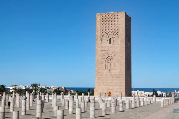 ハサン タワーモロッコのラバトにある不完全なモスクのミナレット 塔はモスクと共に世界最大のミナレットであることを意図していた — ストック写真