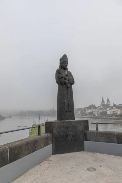 Koblenz Tyskland November 2020 Staty Ärkebiskop Balduin Vid Bron Namngiven — Stockfoto