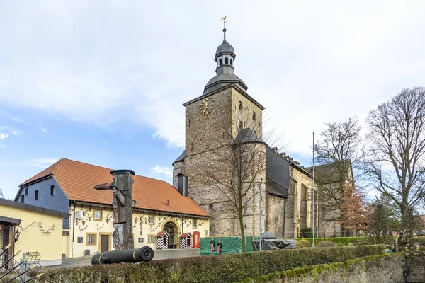 ドイツのバート ドリブルク 2020年12月21日 中世からバート ドリブルクの聖ウルバヌス教会 — ストック写真