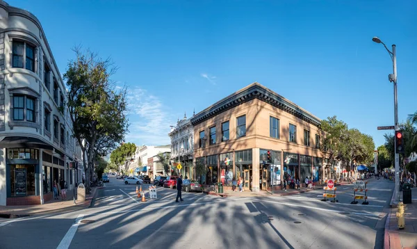 San Luis Obispo Eua Abril 2020 Pessoas Desfrutam Dia Quente — Fotografia de Stock