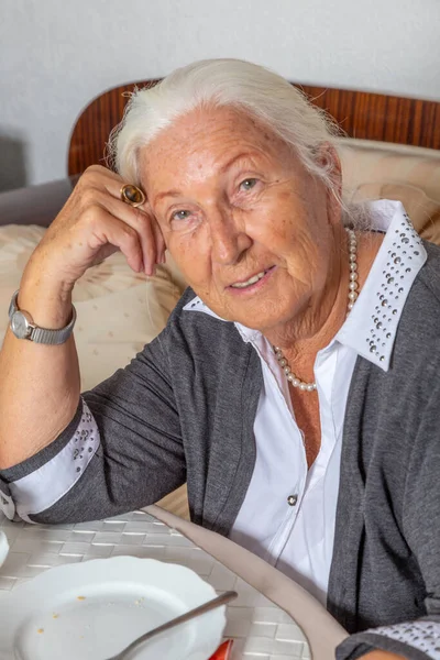 Retrato Anciana Sonriente Dama —  Fotos de Stock