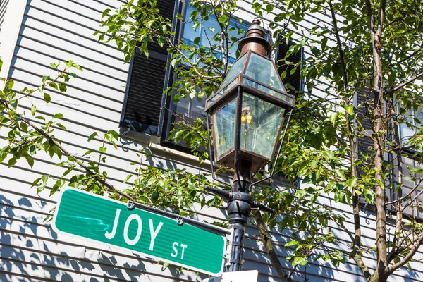 ストリートサインアメリカ ボストンのダウンタウンのジョイ通り — ストック写真